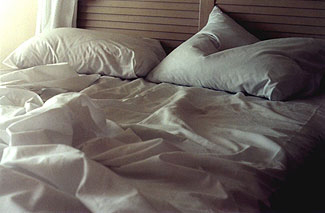 messy-bed1241106109